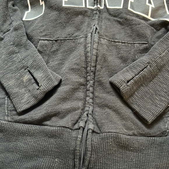 Victoria Secret Pink Black Crop Hoodie Logo Thumbholes Size Small - Picture 4 of 4